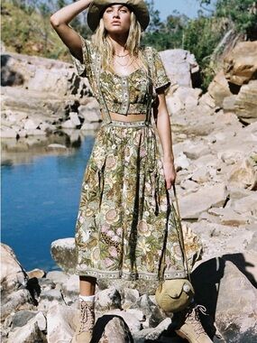 (Set) Spell jungle midi skirt and crop top